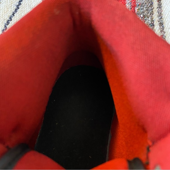 Nike Air Jordan 1 Mid ‘black red’ - Picture 7 of 10